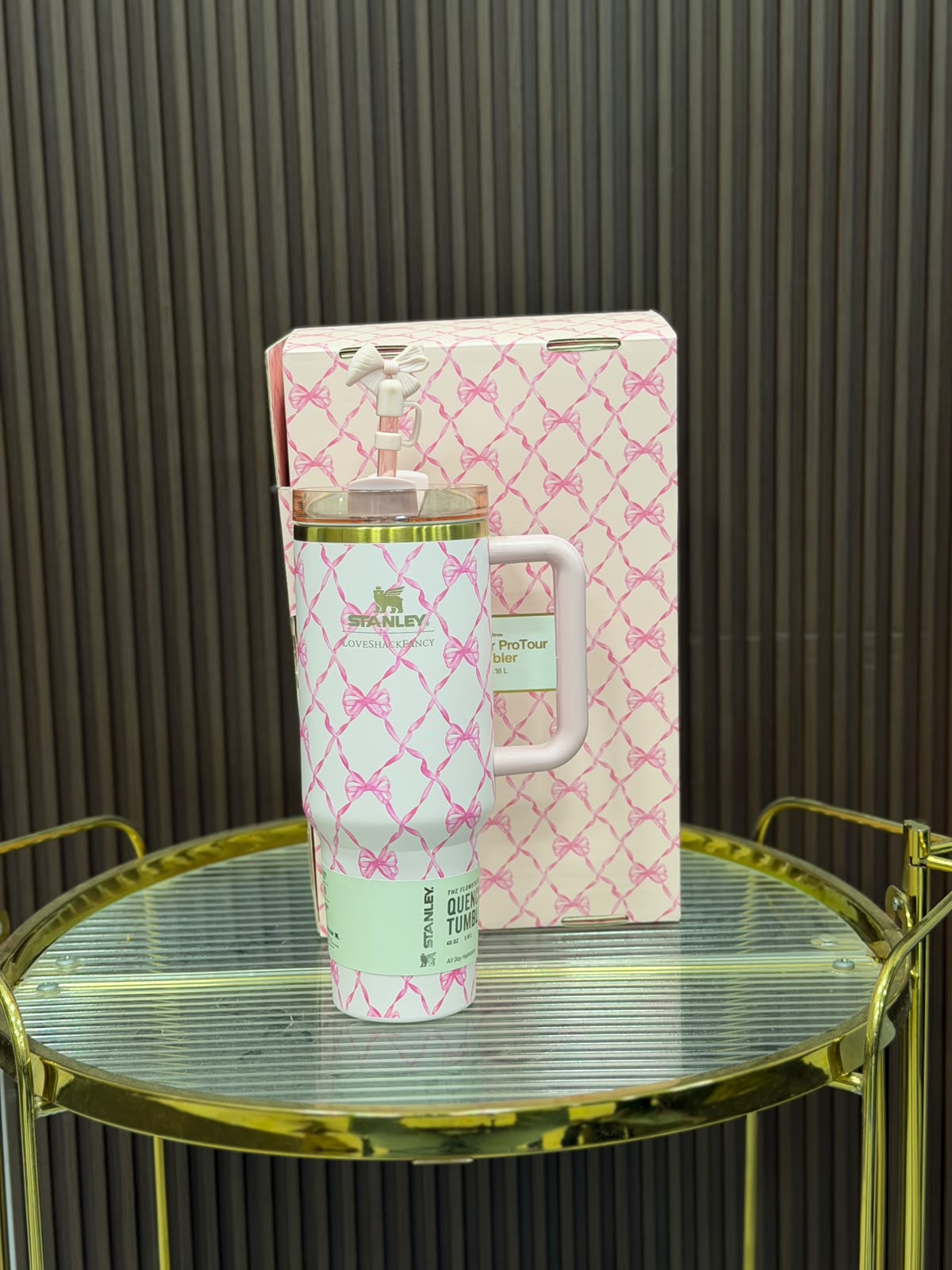 Stanley X LoveShackFancy 40oz Quencher H2.0 FlowState Tumbler – Baby Bow Pink Peppermint
