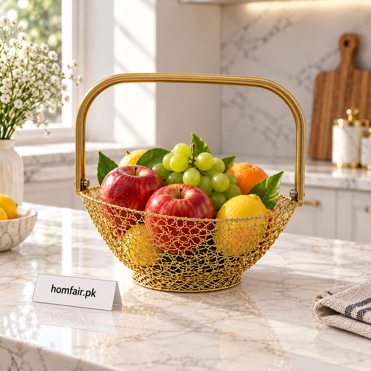 Gold Wire Mesh Decorative Basket with Wooden Handle – Premium Storage