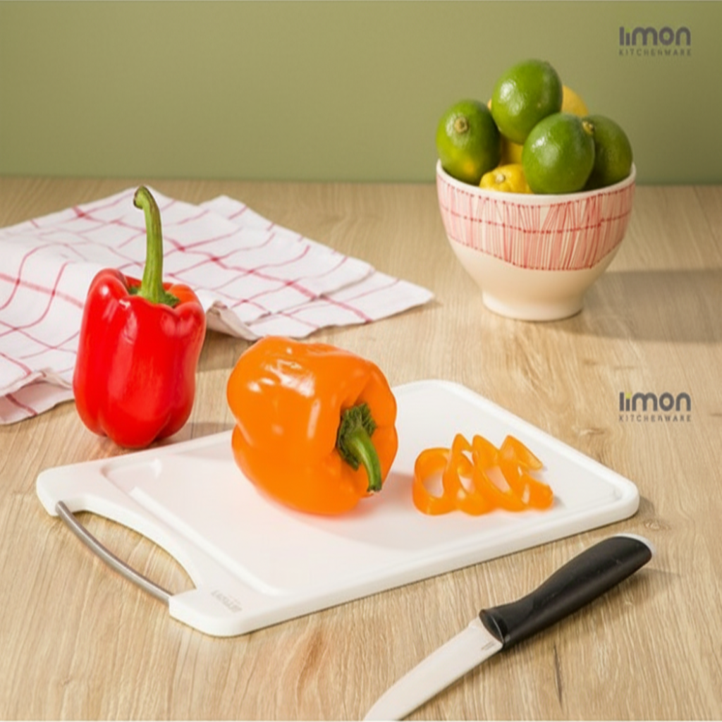 Limon Essential Chopping Board With Handle