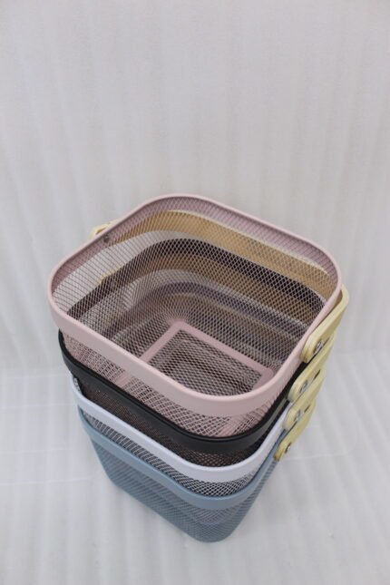 Metal Wire Mesh Storage Basket with Wooden Handle – Multi-Color Options