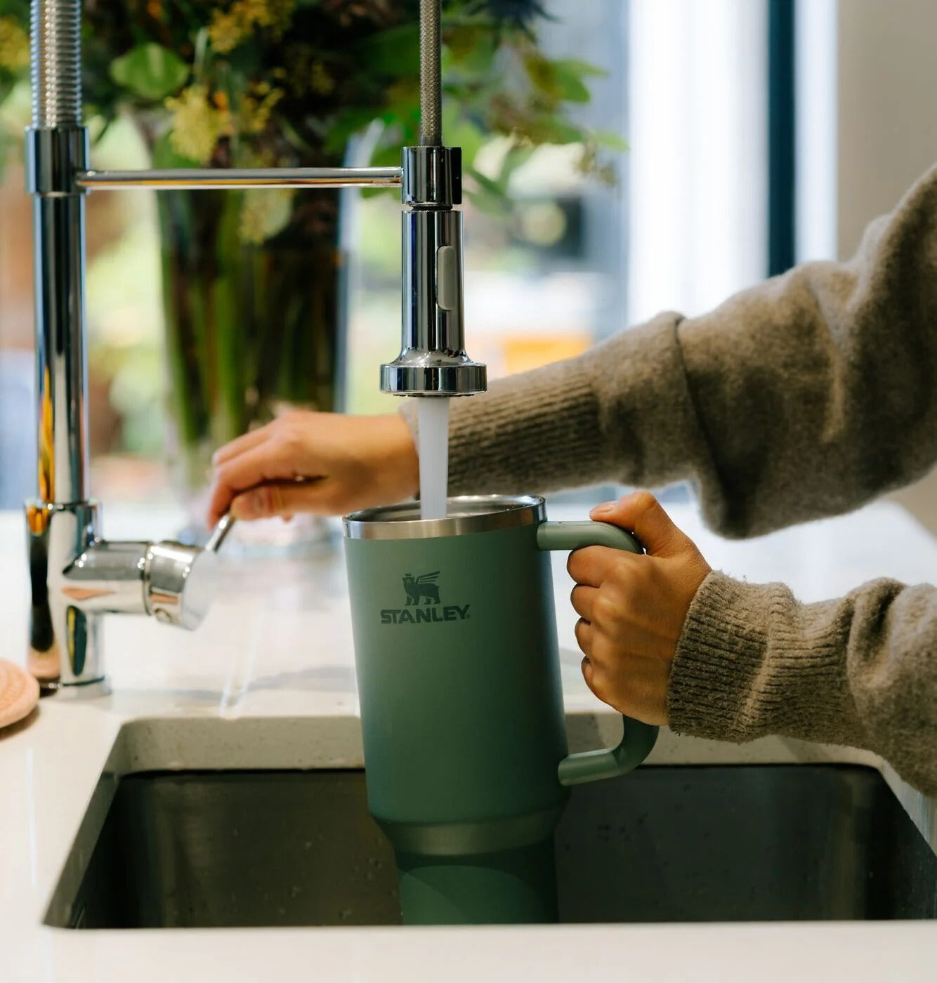 Stanley Quencher H2.0 Tumbler Mug – Hot & Cold Travel Cup