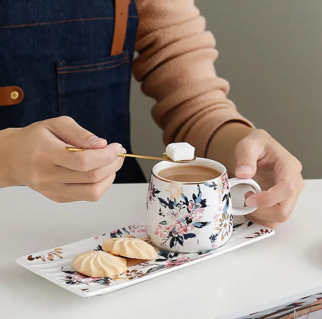 Luxury Floral Ceramic Coffee Mug with Serving Tray – Premium Tea & Coffee Gift Set