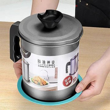 Stainless Steel Oil Filter Pot with Fine Mesh Strainer and Secure Lid